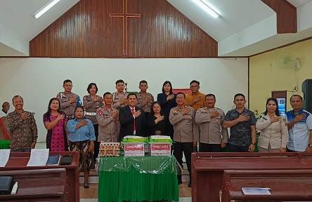 Kapolres Bontang Adakan "Minggu Kasih" di Gereja GKPI Kelurahan Gunung Telihan