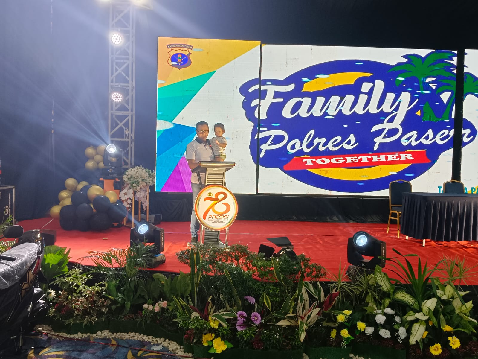 Gedung Awa Mangkuruku di Tanah Grogot menjadi saksi perayaan meriah Family Gathering Polres Paser dalam rangka memperingati Hari Bhayangkara ke-78.