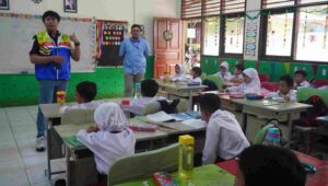 Dukung Pendidikan di Balikpapan dan Penajam, Relawan Pertamina Energi Negeri 7.0 Gelar Aksi Sosial di Enam Sekolah Dasar