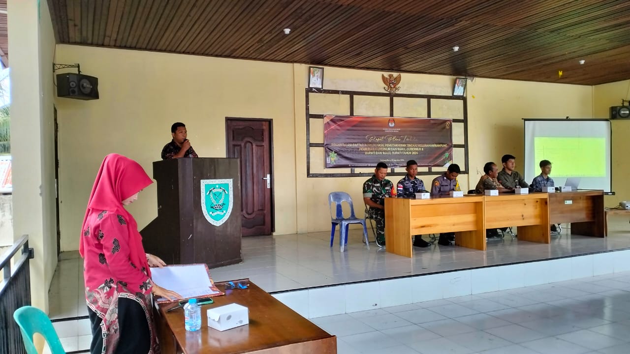 Rapat Pleno Terbuka Rekapitulasi DPHP di Kampung Tanjung Batu Berlangsung Meriah