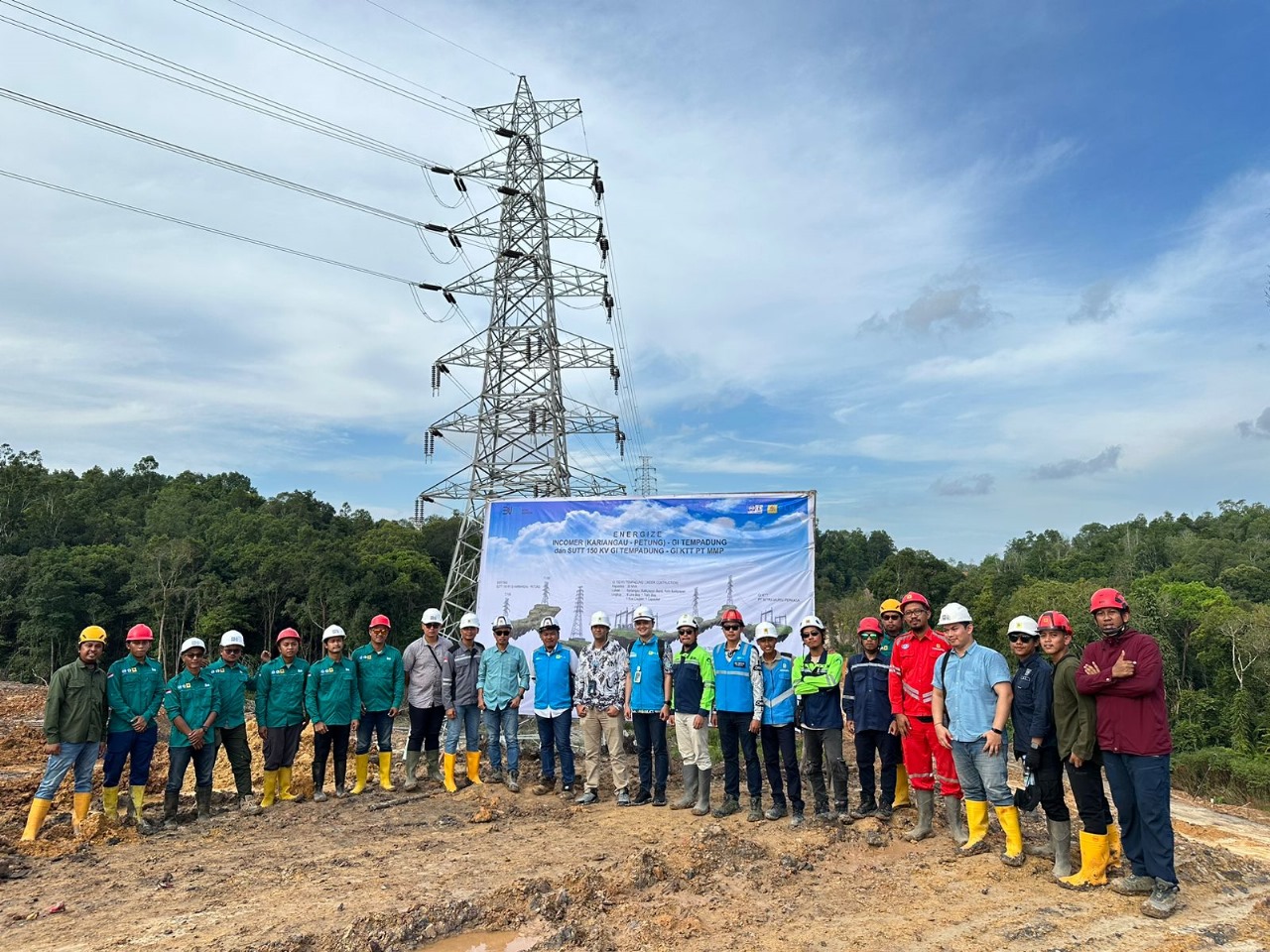 PLN UIP KLT Sukses Rampungkan Penyambungan